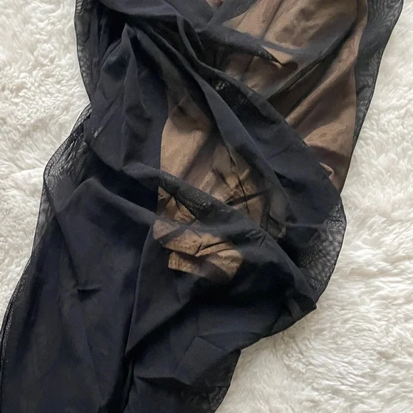 Norma Kamali Black Diana one-shoulder gown Sheer Bodysuit Dress Size S / 36 - Picture 4 of 9